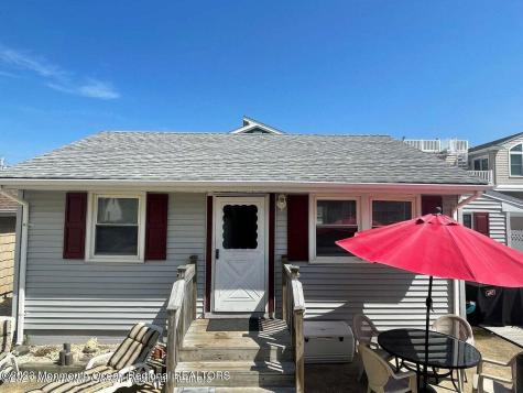 15 Elizabeth Avenue Lavallette NJ 08735
