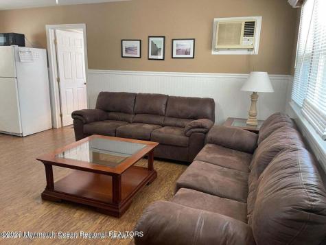 15 Elizabeth Avenue Lavallette NJ 08735