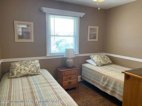 15 Elizabeth Avenue Lavallette NJ 08735