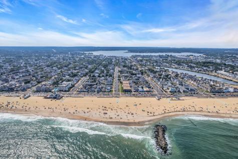 304 1/2 13th Avenue Belmar NJ 07719