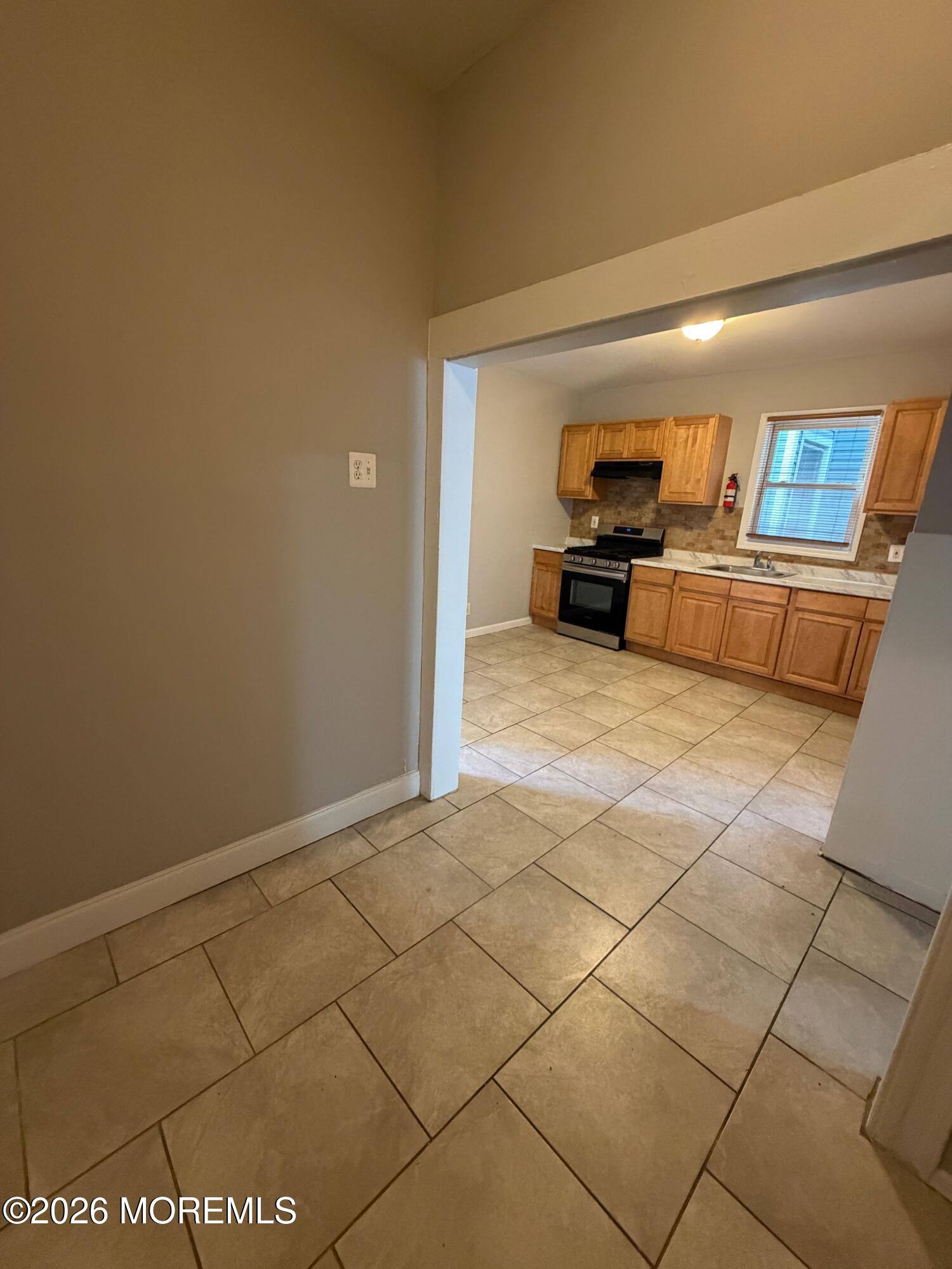 76 Halstead Street Newark NJ 07106