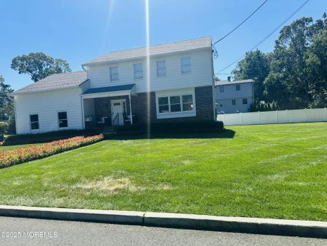 2 Campbell Court Oakhurst NJ 07755