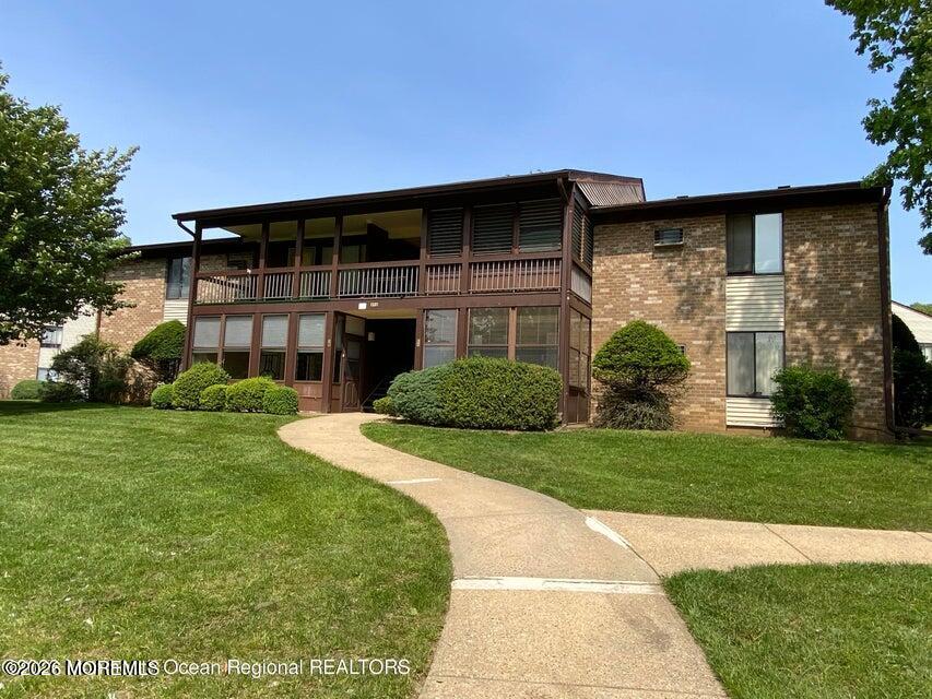 118 D Amberly Drive Manalapan NJ 07726