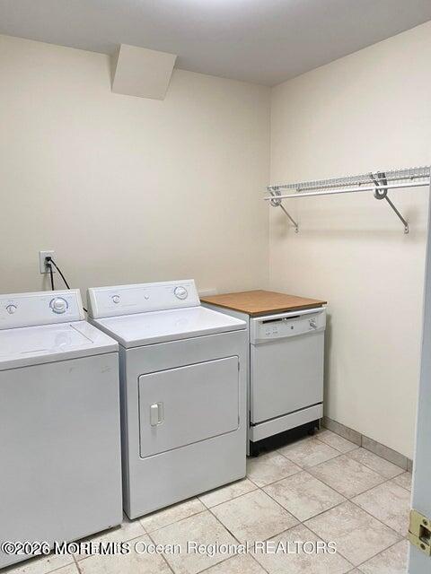 118 D Amberly Drive Manalapan NJ 07726