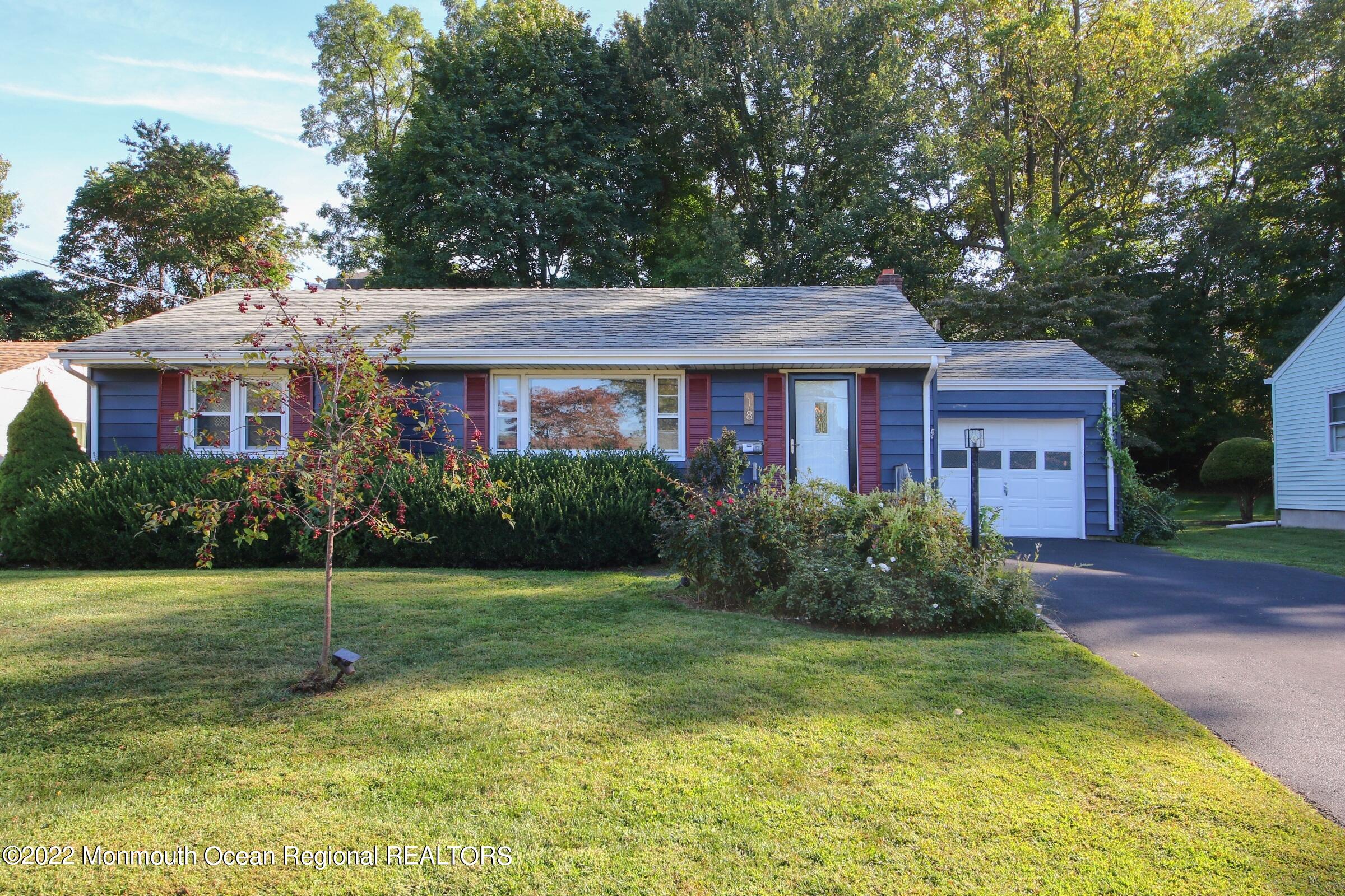 18 N Crestview Drive Middletown NJ 07748
