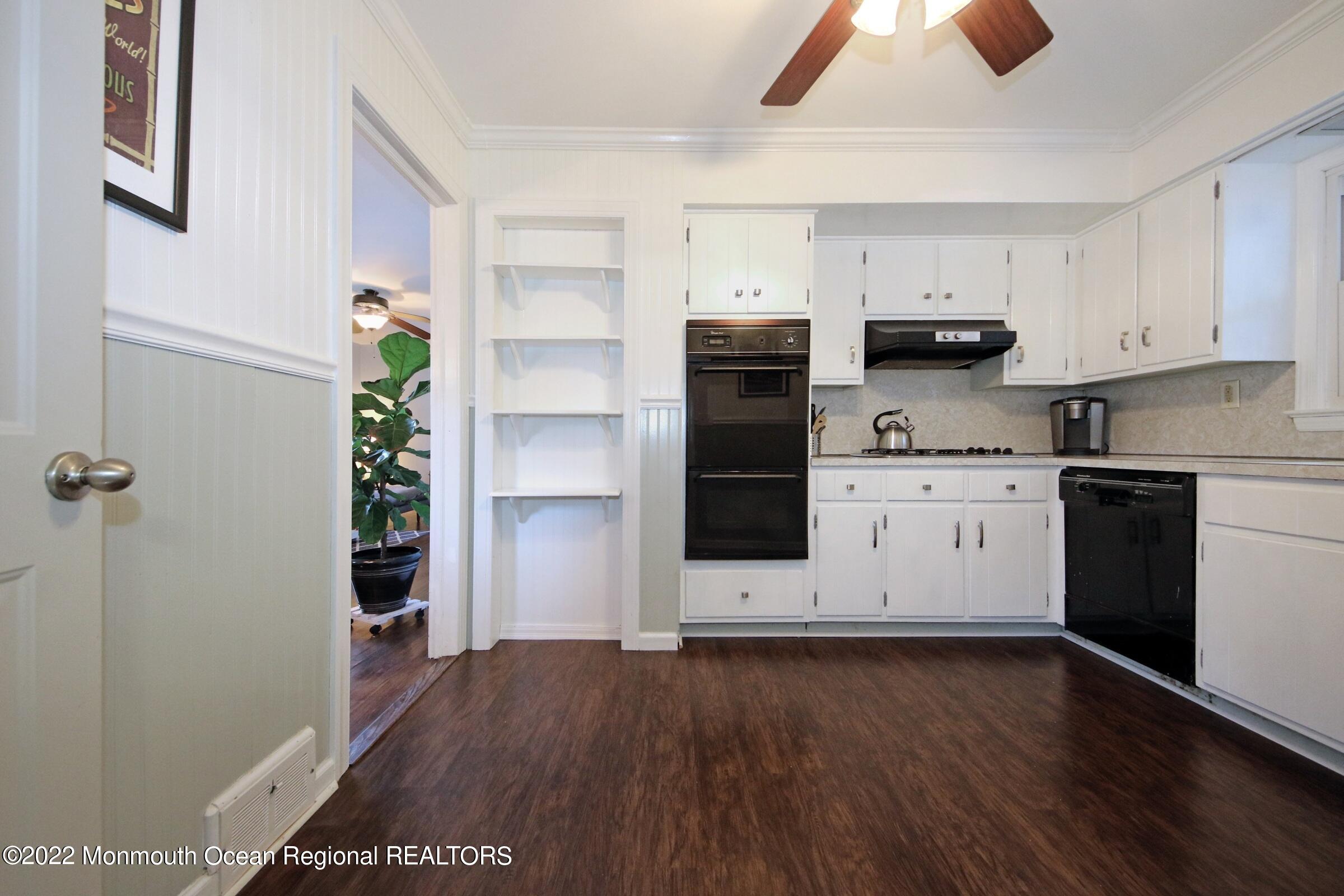 18 N Crestview Drive Middletown NJ 07748