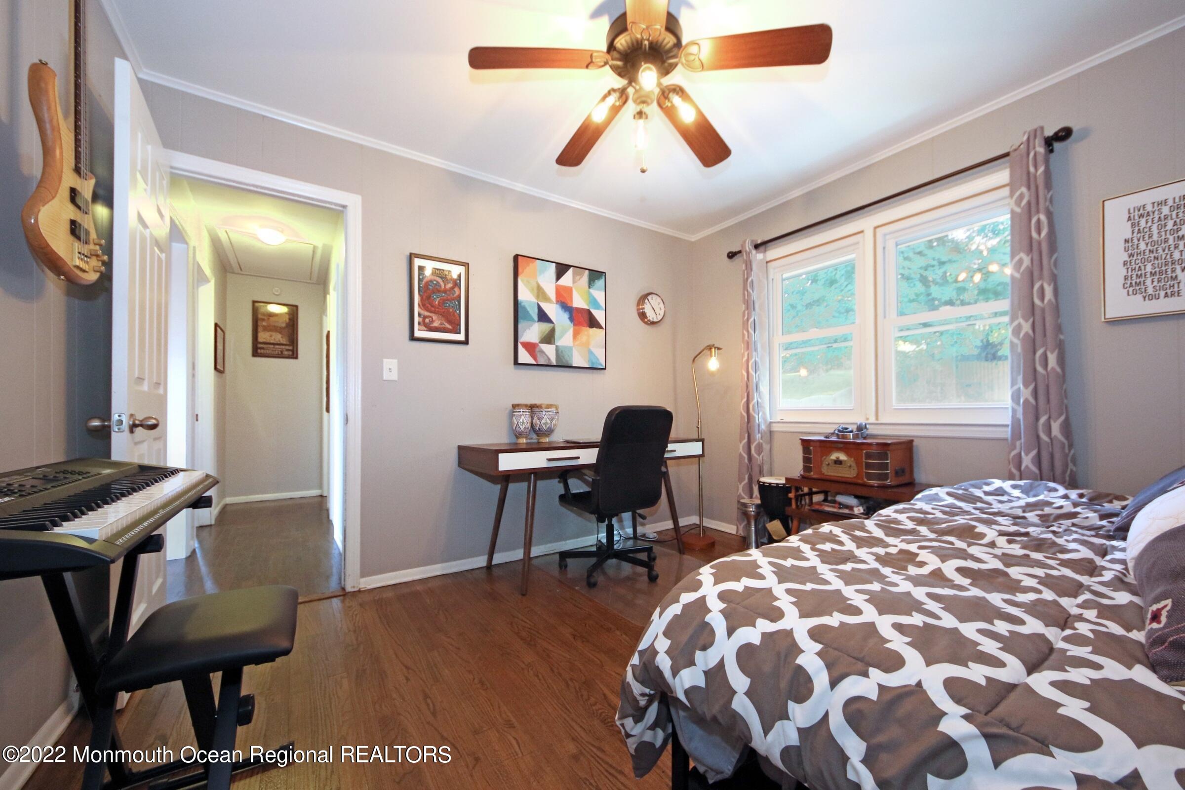 18 N Crestview Drive Middletown NJ 07748