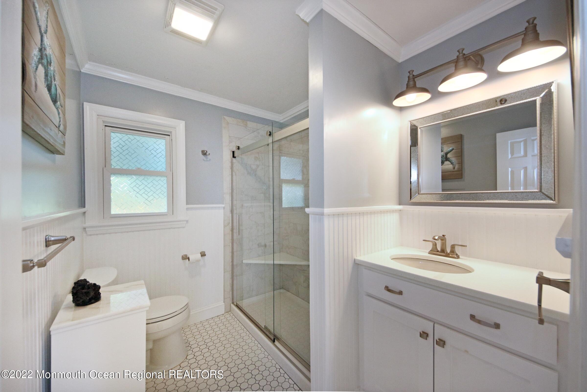 18 N Crestview Drive Middletown NJ 07748