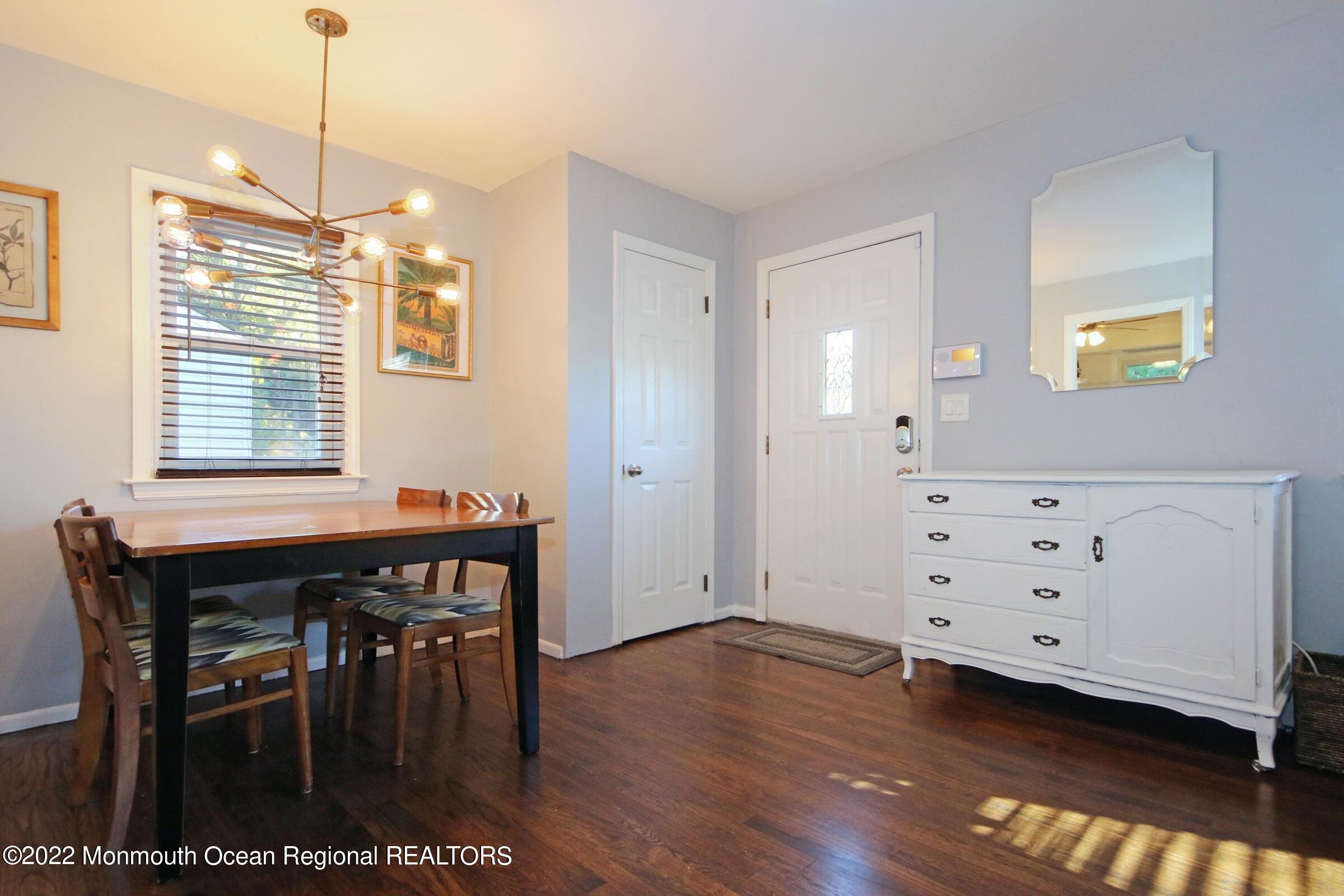 18 N Crestview Drive Middletown NJ 07748