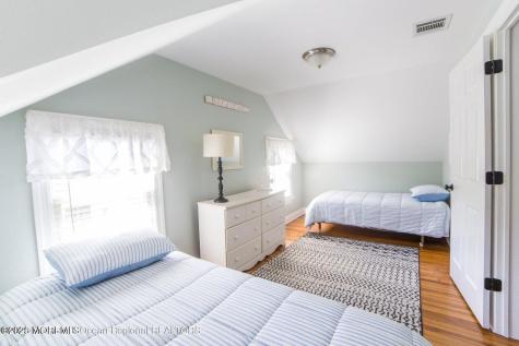 413 Main Avenue Bay Head NJ 08742