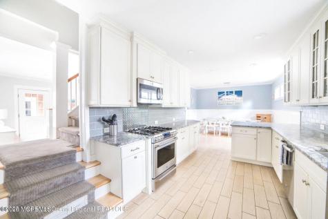 413 Main Avenue Bay Head NJ 08742