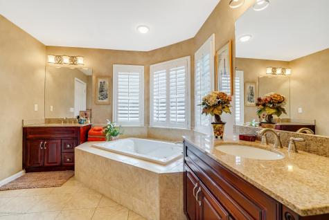 18 Mariners Bend Brielle NJ 08730