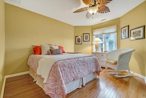 18 Mariners Bend Brielle NJ 08730