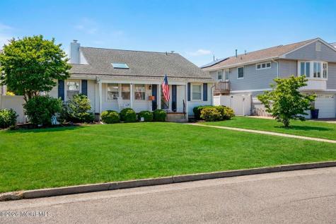210 Laurel Court Point Pleasant Beach NJ 08742