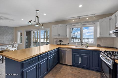 180 Hartshorne Road Rumson NJ 07760