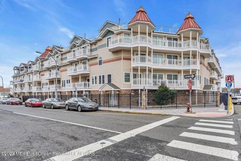 21 Blaine Avenue Seaside Heights NJ 08751