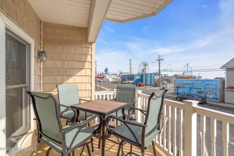 21 Blaine Avenue Seaside Heights NJ 08751