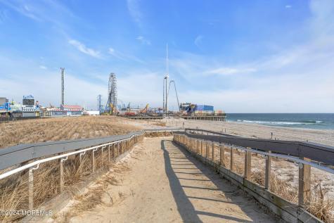 21 Blaine Avenue Seaside Heights NJ 08751