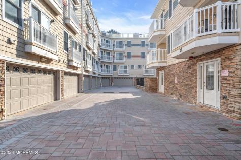 21 Blaine Avenue Seaside Heights NJ 08751