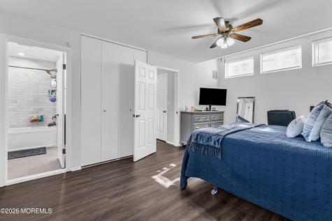 21 Dawn Court Tinton Falls NJ 07724