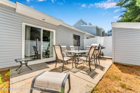 21 Dawn Court Tinton Falls NJ 07724