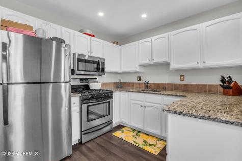 21 Dawn Court Tinton Falls NJ 07724
