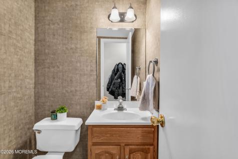 21 Dawn Court Tinton Falls NJ 07724