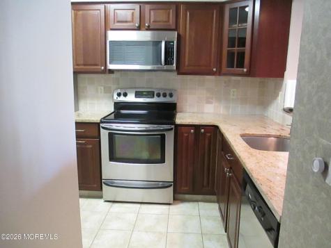 32 Center Avenue Atlantic Highlands NJ 07716