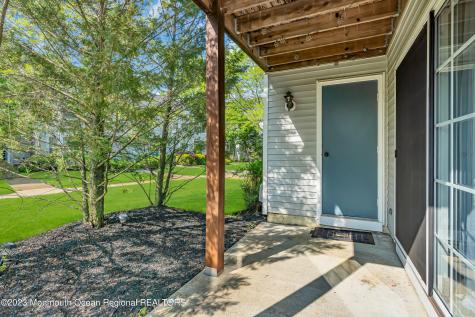 131 Wellington Court Manalapan NJ 07726