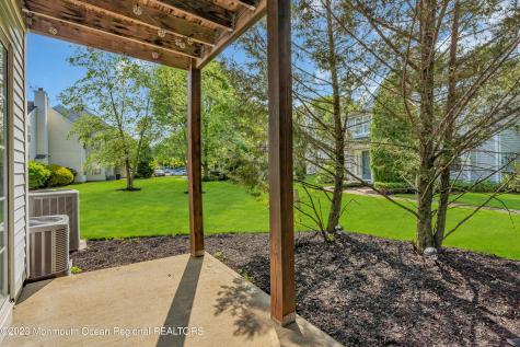 131 Wellington Court Manalapan NJ 07726