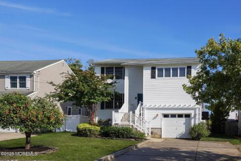 93 S Ward Avenue Rumson NJ 07760