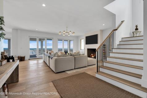 1125 Ocean Avenue Mantoloking NJ 08738