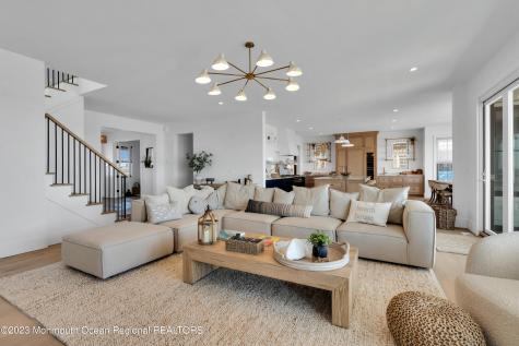 1125 Ocean Avenue Mantoloking NJ 08738