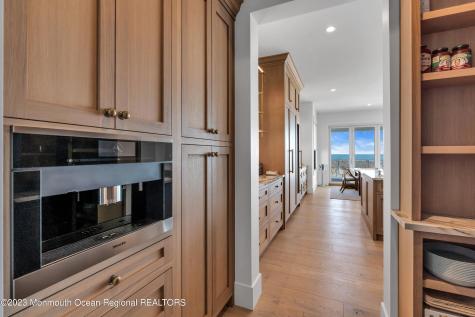 1125 Ocean Avenue Mantoloking NJ 08738