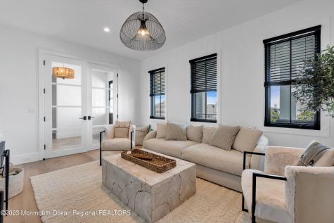 1125 Ocean Avenue Mantoloking NJ 08738