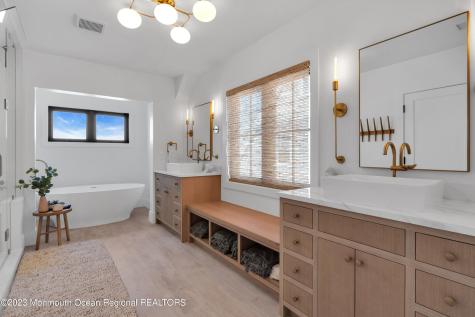 1125 Ocean Avenue Mantoloking NJ 08738