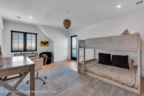1125 Ocean Avenue Mantoloking NJ 08738