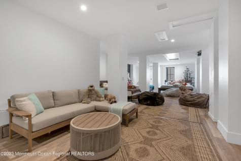 1125 Ocean Avenue Mantoloking NJ 08738