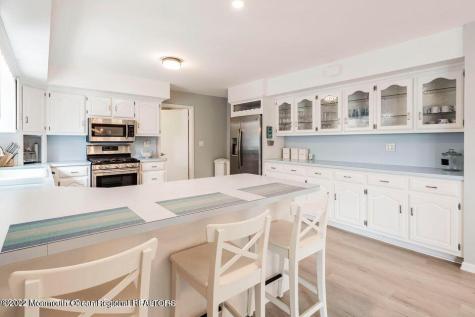 425A Atlantic Avenue Spring Lake NJ 07762