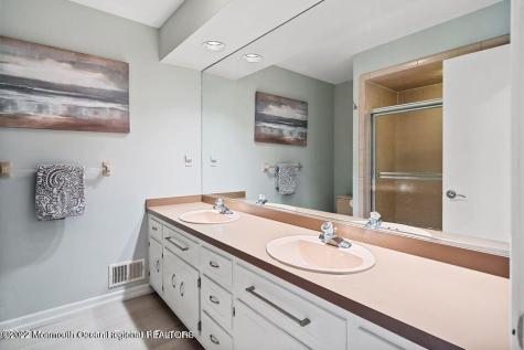 425A Atlantic Avenue Spring Lake NJ 07762