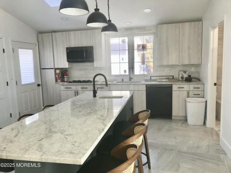 11 Lakeview Road Deal NJ 07723