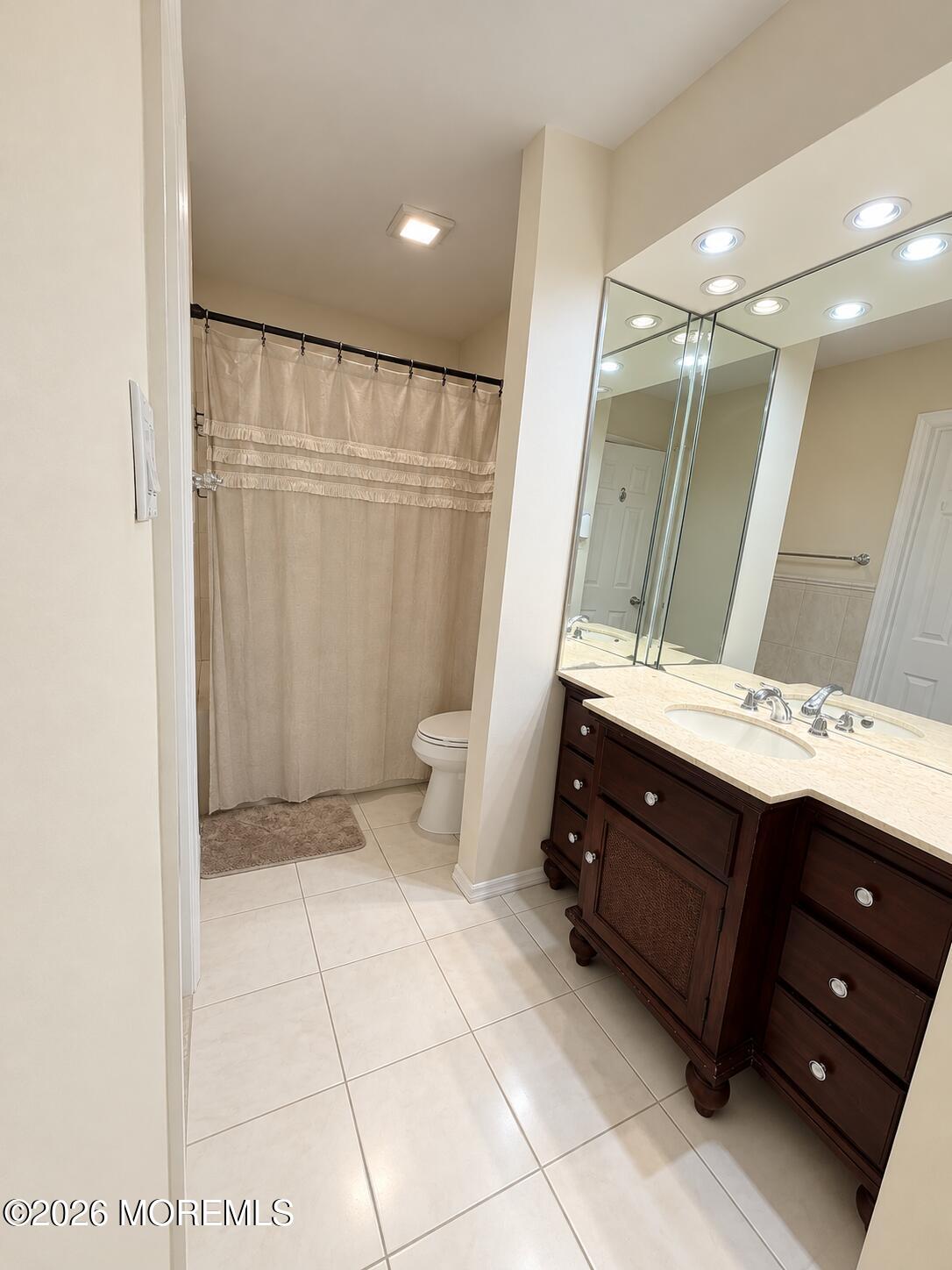 39 Almond Drive Somerset NJ 08873