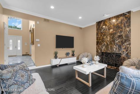 7 Mackenzie Road Eatontown NJ 07724