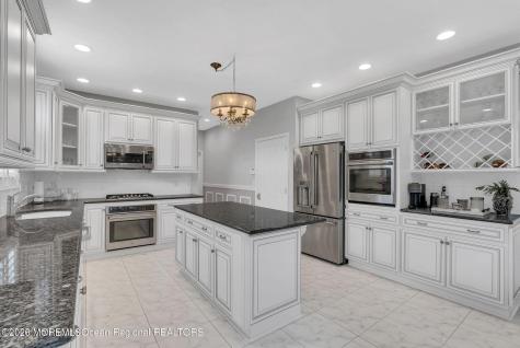 7 Mackenzie Road Eatontown NJ 07724
