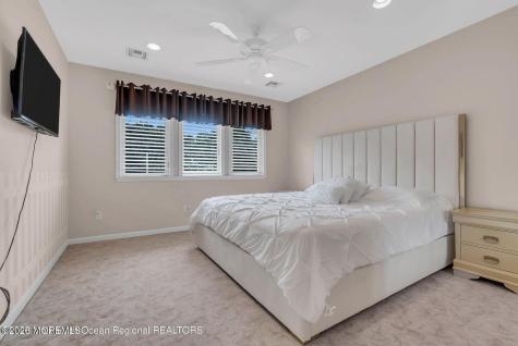 7 Mackenzie Road Eatontown NJ 07724