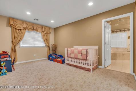 7 Mackenzie Road Eatontown NJ 07724