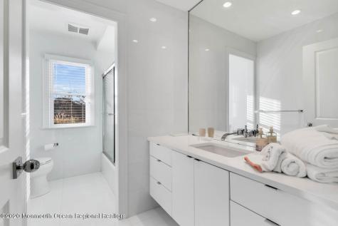 1 Horatius Way Rumson NJ 07760