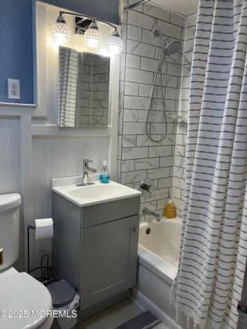 21 Leroy Place Red Bank NJ 07701