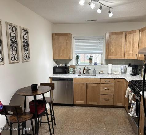 180 Tulip Lane Freehold NJ 07728