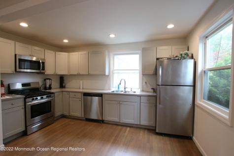 142 Delaware Avenue Oakhurst NJ 07755